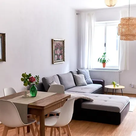 Apartman Utulny V Centru Mesta *